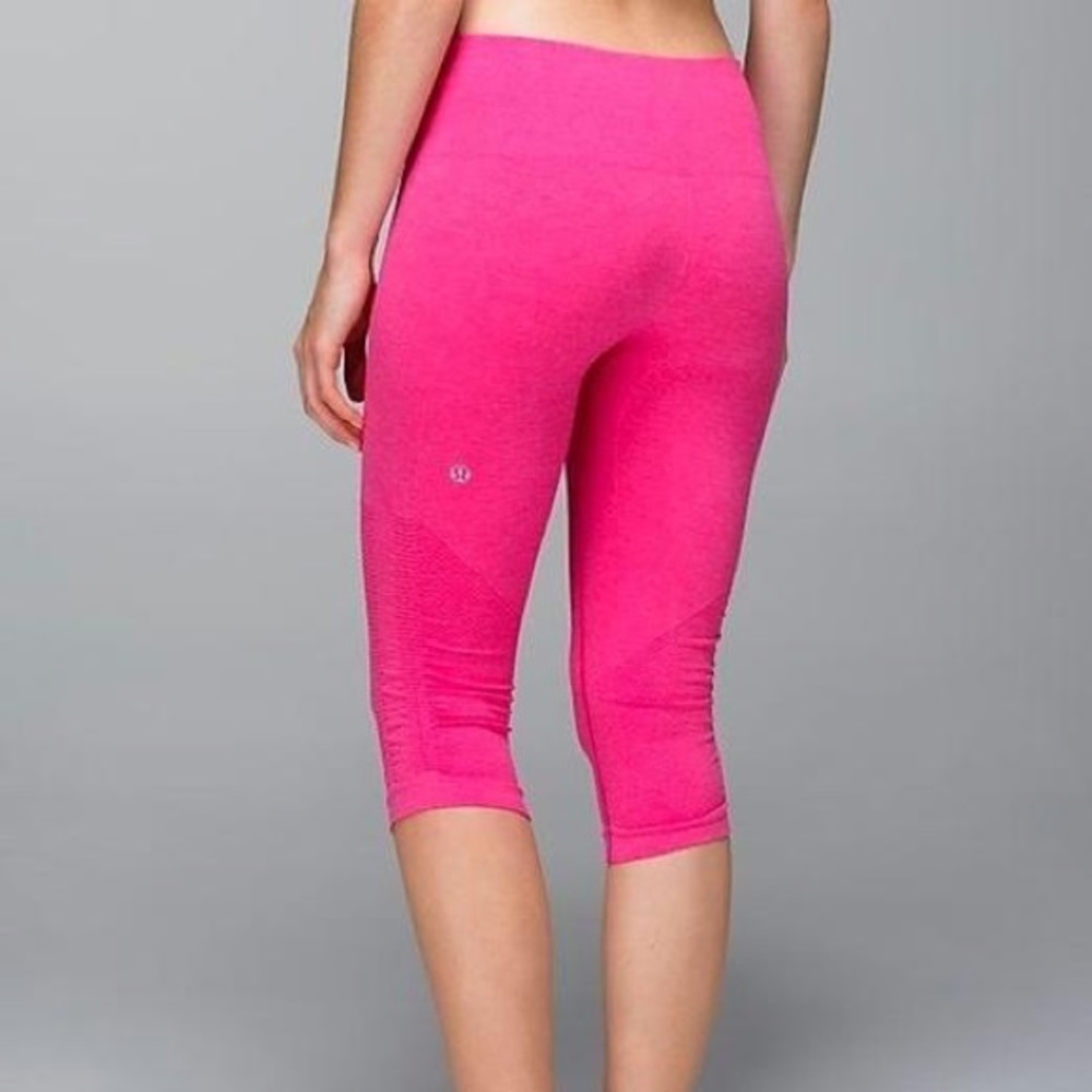 COPY - Lululemon sz 6 Hot Pink In The Flow Crop L…